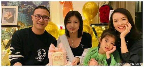 娱乐吃瓜君真人出镜视频